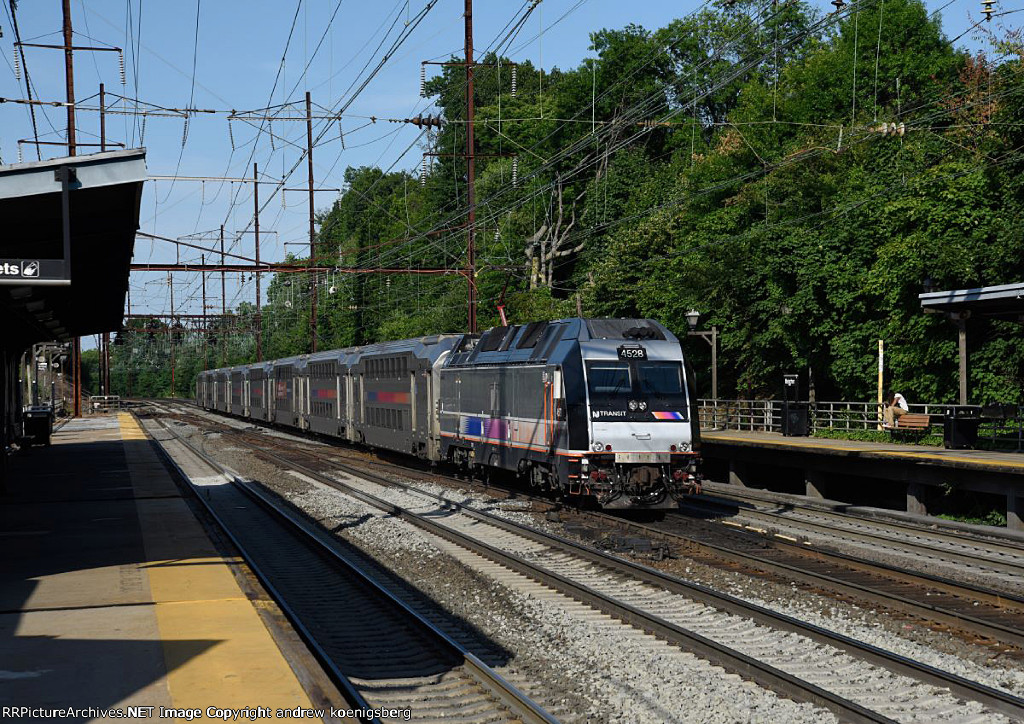 NJT 4528